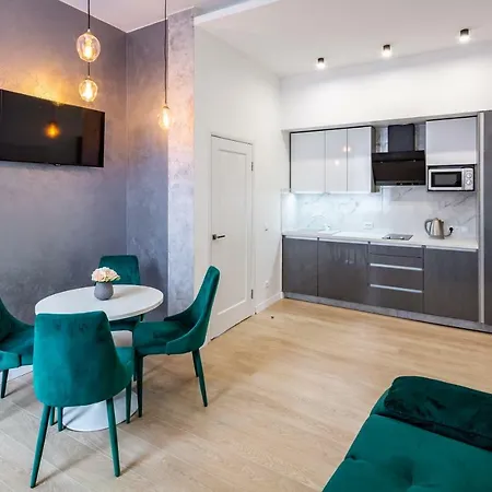 Two Bedroom Lviv Dış mekan fotoğraf